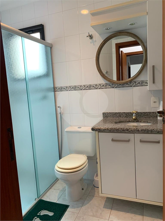 Apartamento para alugar com 2 quartos, 70m² - Foto 24