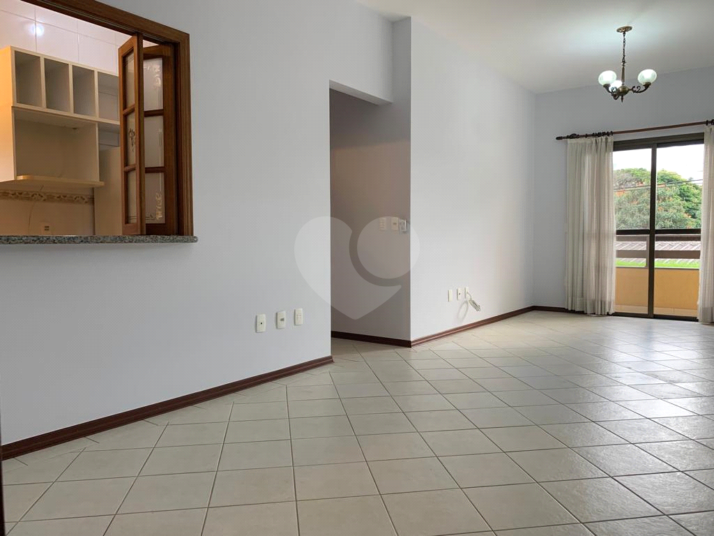 Apartamento para alugar com 2 quartos, 70m² - Foto 6