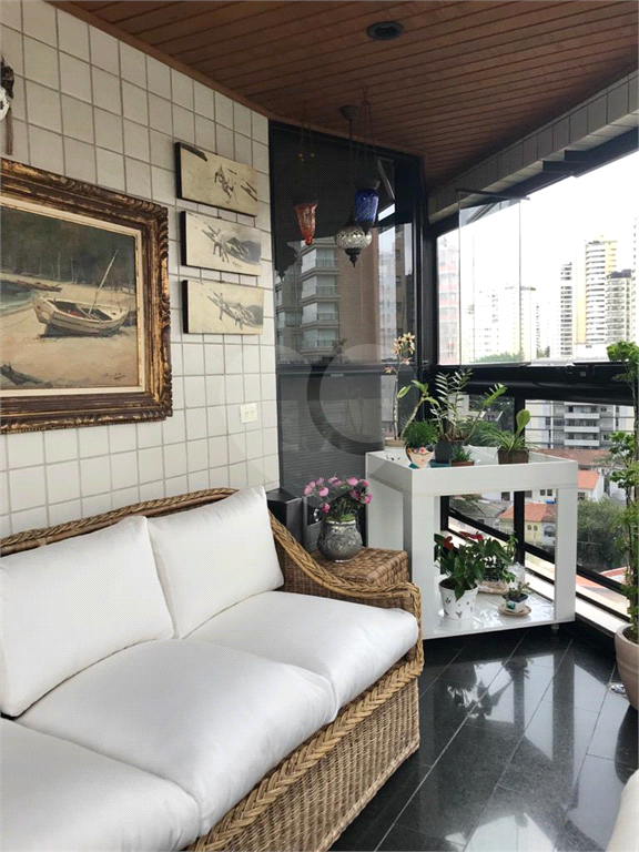 Apartamento Alto Padrão Excelente.