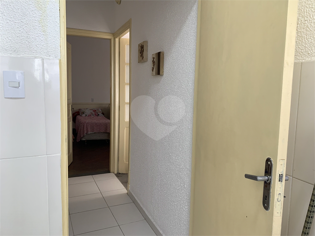 Casa à venda com 2 quartos, 200m² - Foto 10