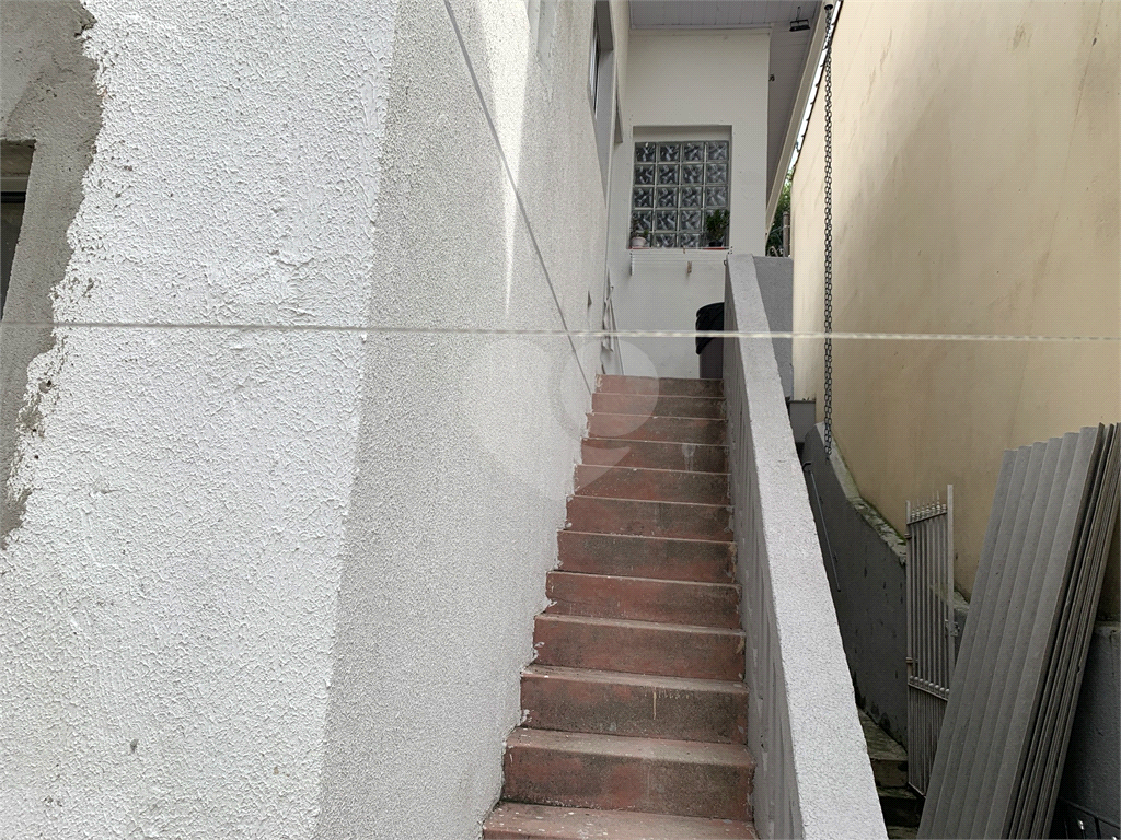 Casa à venda com 2 quartos, 200m² - Foto 17