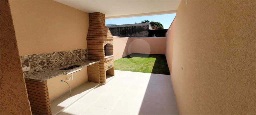 Casa à venda com 3 quartos, 160m² - Foto 2