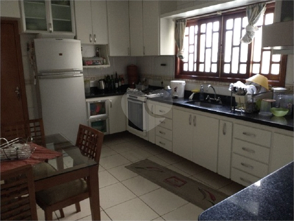 Sobrado à venda com 3 quartos, 203m² - Foto 9