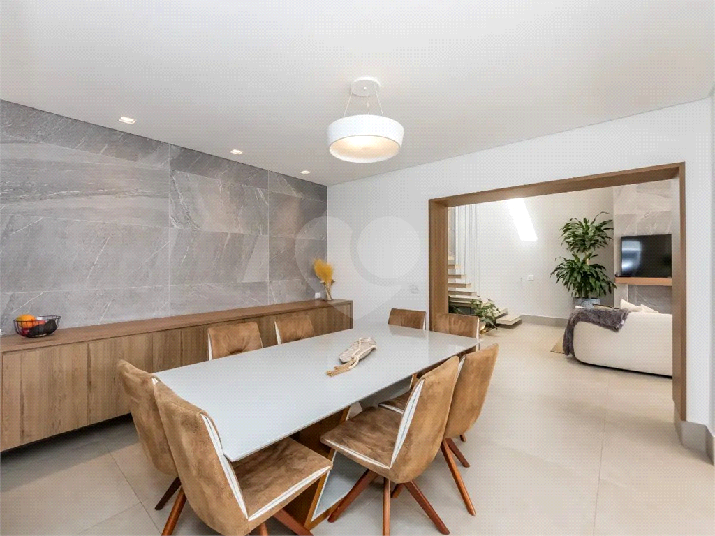 Casa no Planalto Paulista (4 Dorms)