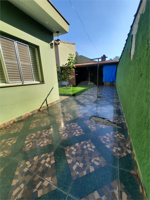 Ampla Casa no Jaraguá!