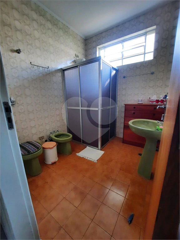 Ampla Casa no Jaraguá!