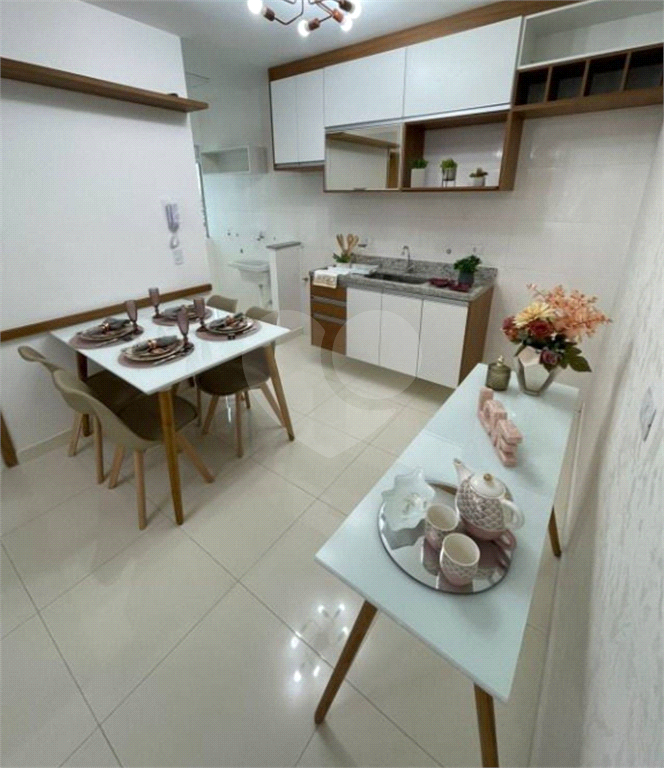 Apartamento mobiliado 2 quartos 1 vaga Vl. Constança