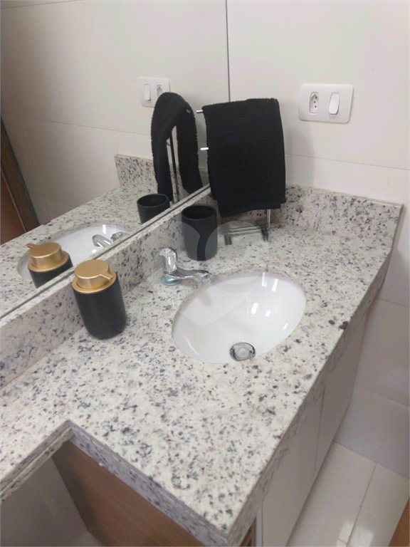 Apartamento mobiliado 2 quartos 1 vaga Vl. Constança