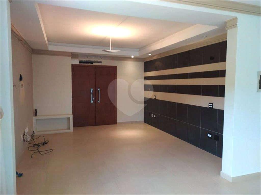 Casa de Condomínio à venda com 4 quartos, 600m² - Foto 33