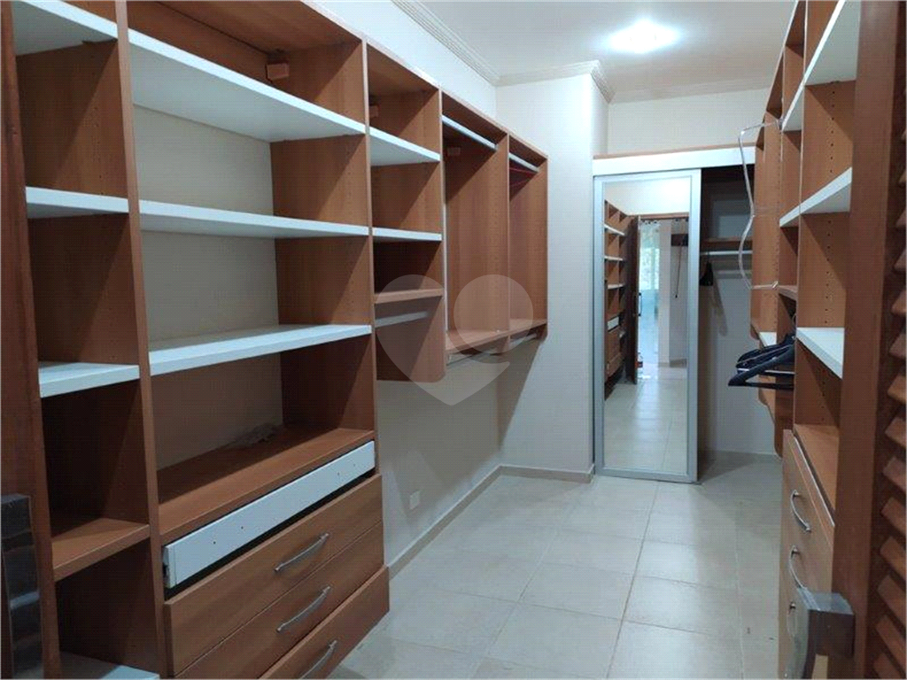 Casa de Condomínio à venda com 4 quartos, 600m² - Foto 31