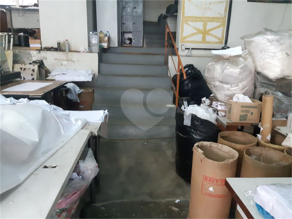Casa a 60 metros da Av. Água Fria