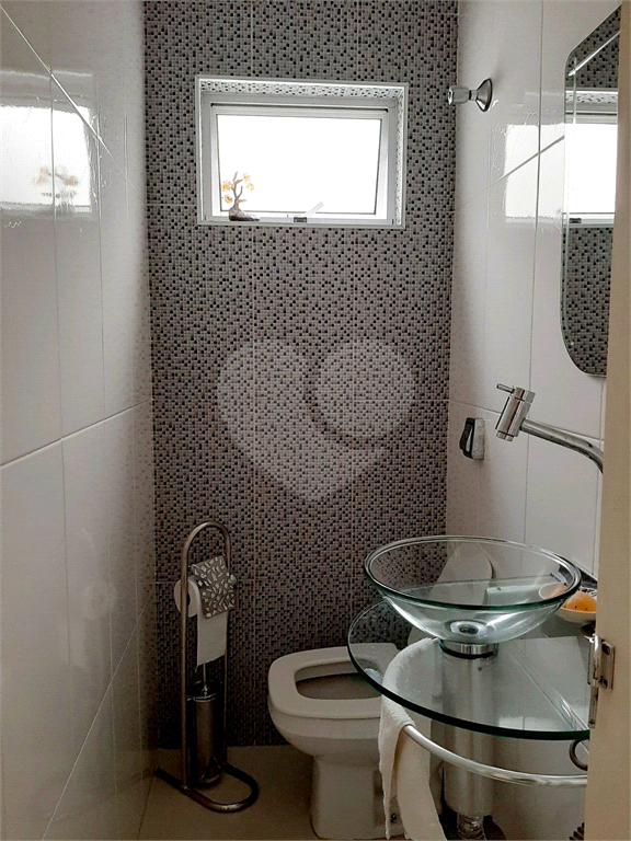 Sobrado Jardim França para venda por R$ 1050,000