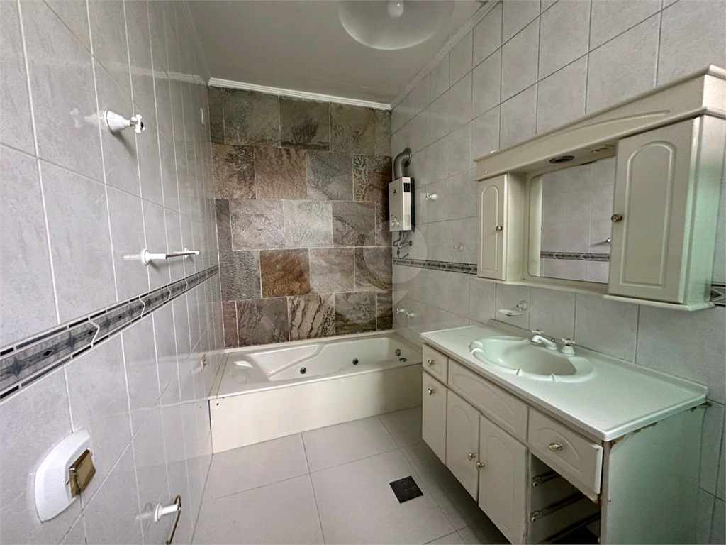Casa à venda com 3 quartos, 122m² - Foto 14
