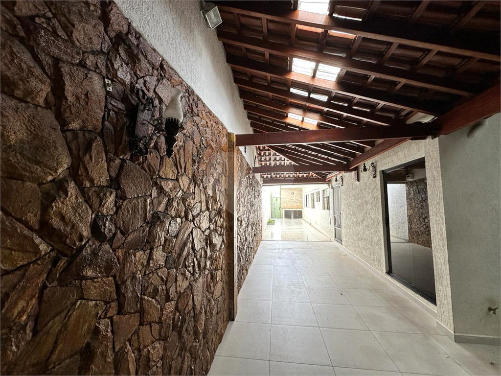 Casa à venda com 3 quartos, 122m² - Foto 21