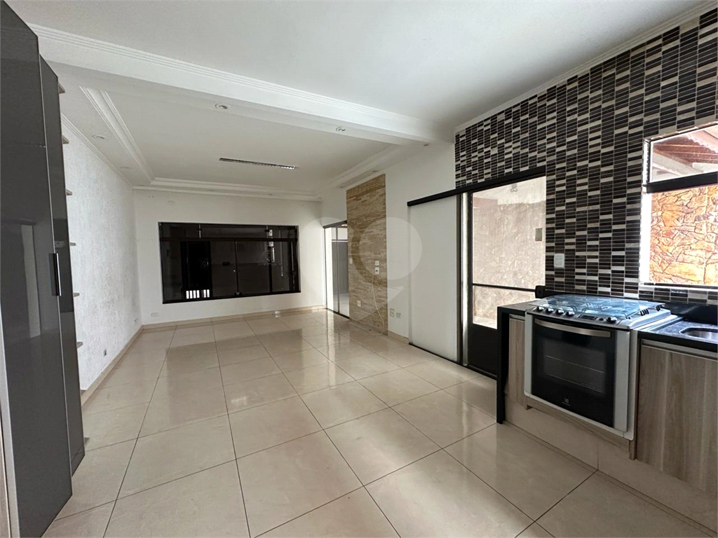 Casa à venda com 3 quartos, 122m² - Foto 5