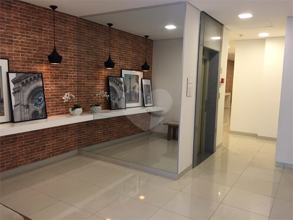 APARTAMENTO em HIGIENÓPOLIS