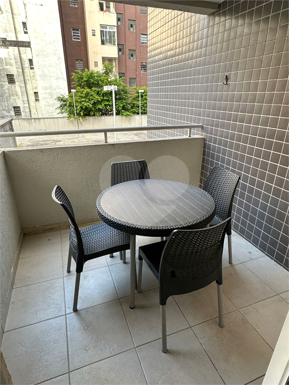 APARTAMENTO em HIGIENÓPOLIS