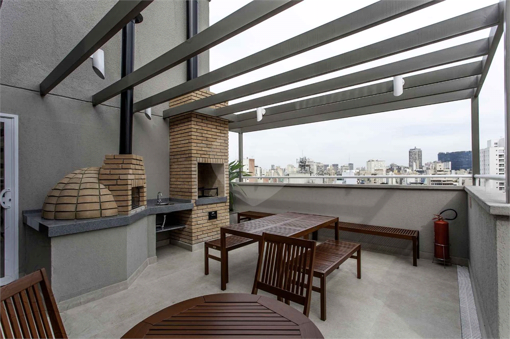 APARTAMENTO em HIGIENÓPOLIS