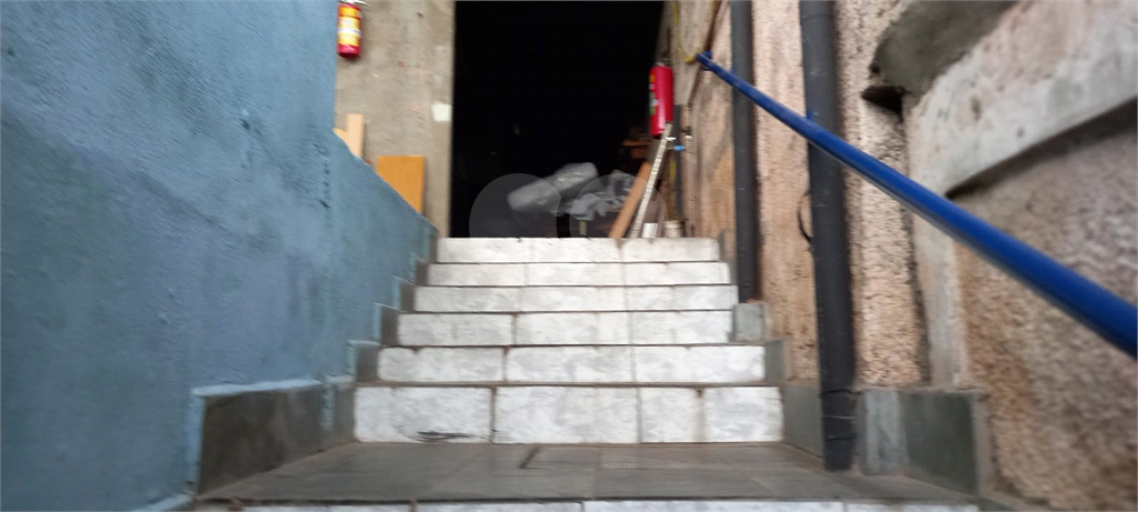Excelente Sobrado para construtores, com 3 dormitórios, sendo 01 suíte