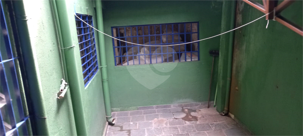 Excelente Sobrado para construtores, com 3 dormitórios, sendo 01 suíte
