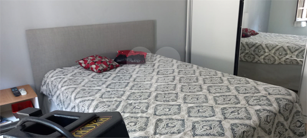 Excelente Sobrado para construtores, com 3 dormitórios, sendo 01 suíte