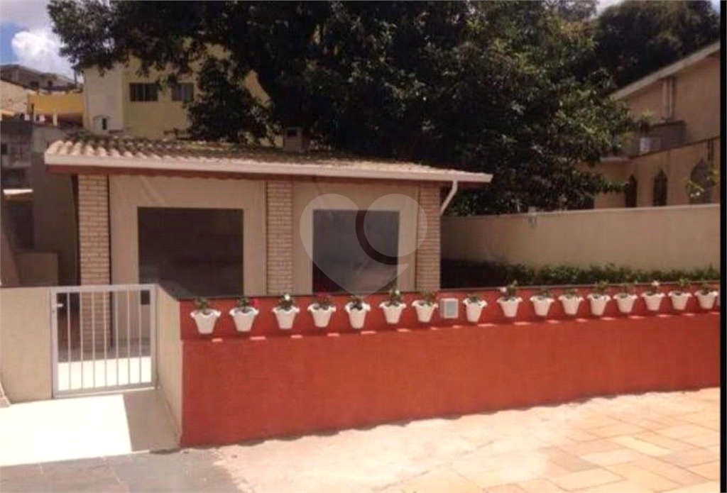 APARTAMENTO em SANTANA
