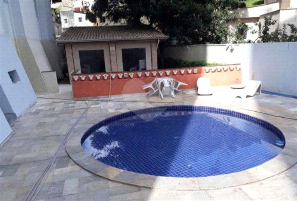 APARTAMENTO em SANTANA