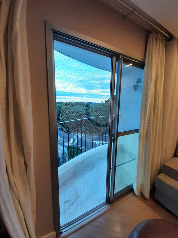 Apartamento totalmente reformado na Vila Guarani!!