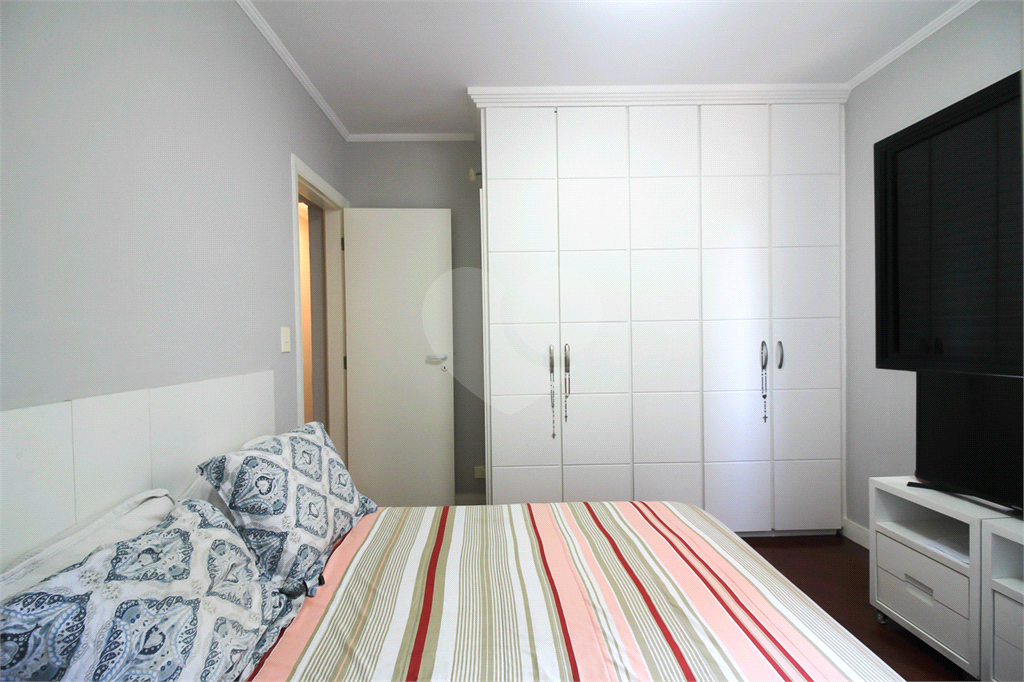 Amplo apartamento em excelente localização, entre Av Água Fria e Nova Cantareira