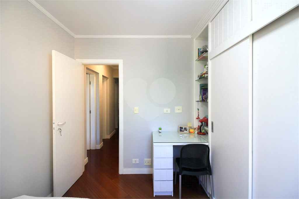 Amplo apartamento em excelente localização, entre Av Água Fria e Nova Cantareira