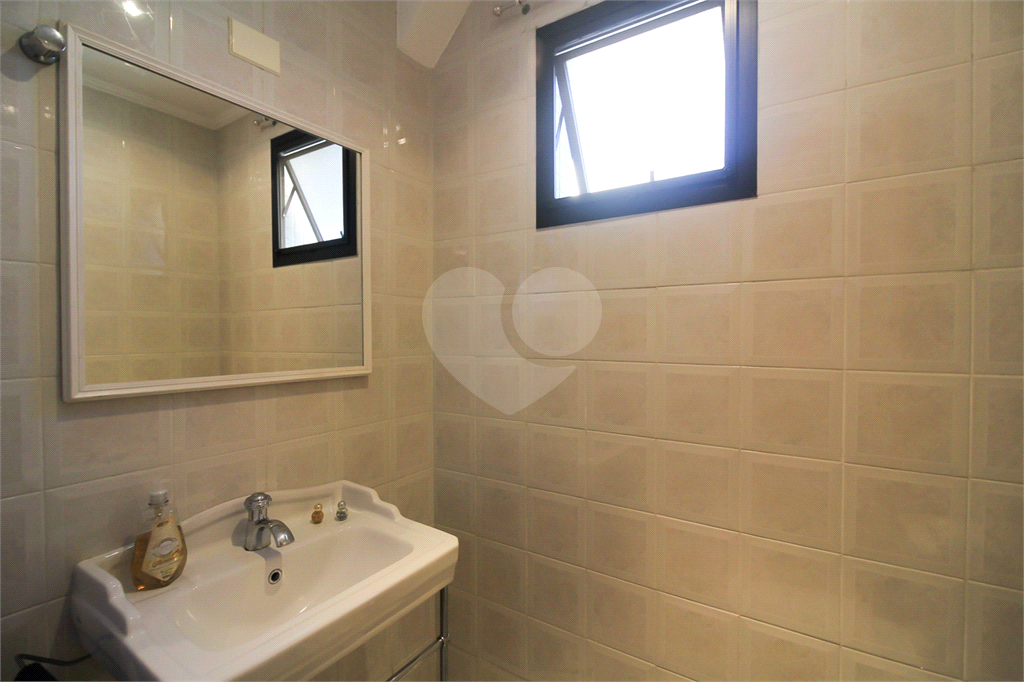 Amplo apartamento em excelente localização, entre Av Água Fria e Nova Cantareira