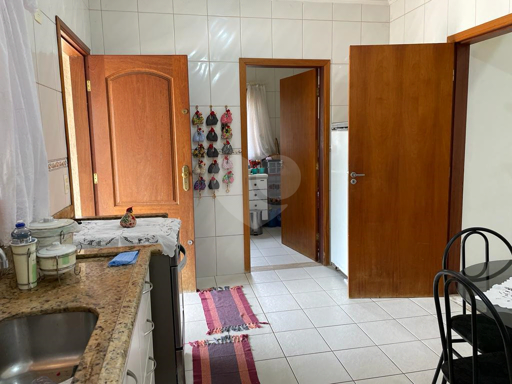 Casa à venda com 5 quartos, 316m² - Foto 11