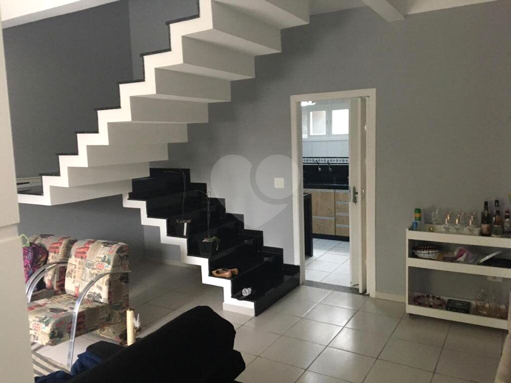 Excelente Sobrado em Arujá