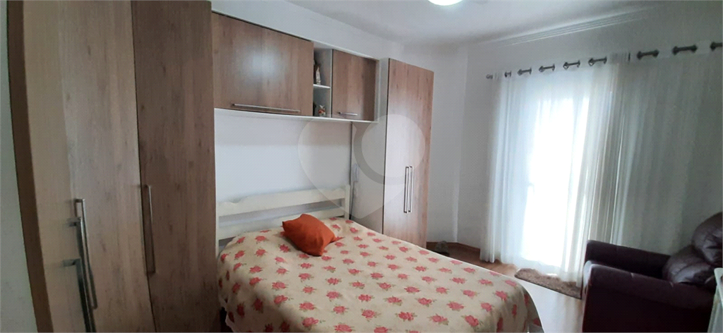 Excelente Sobrado à venda com 125 m² e 3 dormitórios, localizado no bairro Parque Continental I