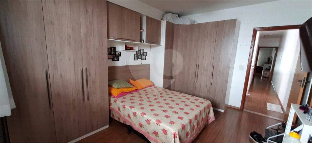 Excelente Sobrado à venda com 125 m² e 3 dormitórios, localizado no bairro Parque Continental I