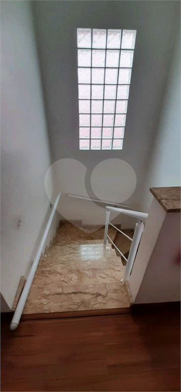 Excelente Sobrado à venda com 125 m² e 3 dormitórios, localizado no bairro Parque Continental I