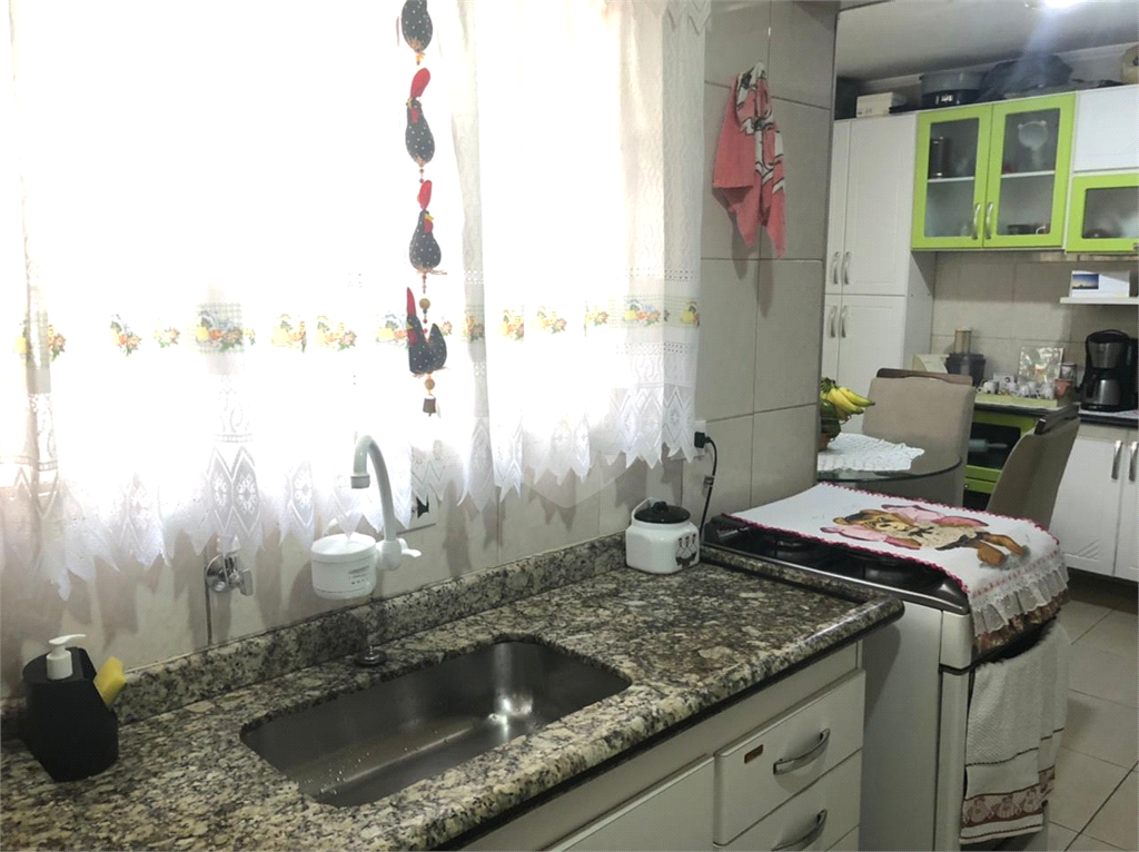 Sobrado à venda com 2 quartos, 192m² - Foto 9