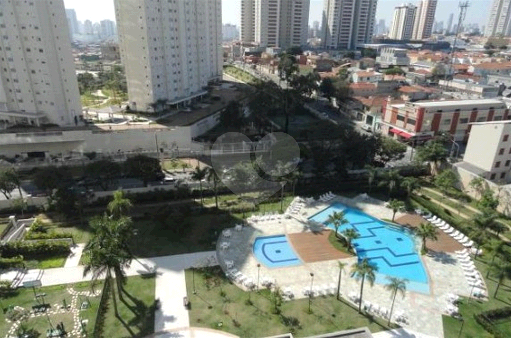 Apartamento 3 suítes, varanda gourmet, 3 vagas em Condomínio Clube na Mooca