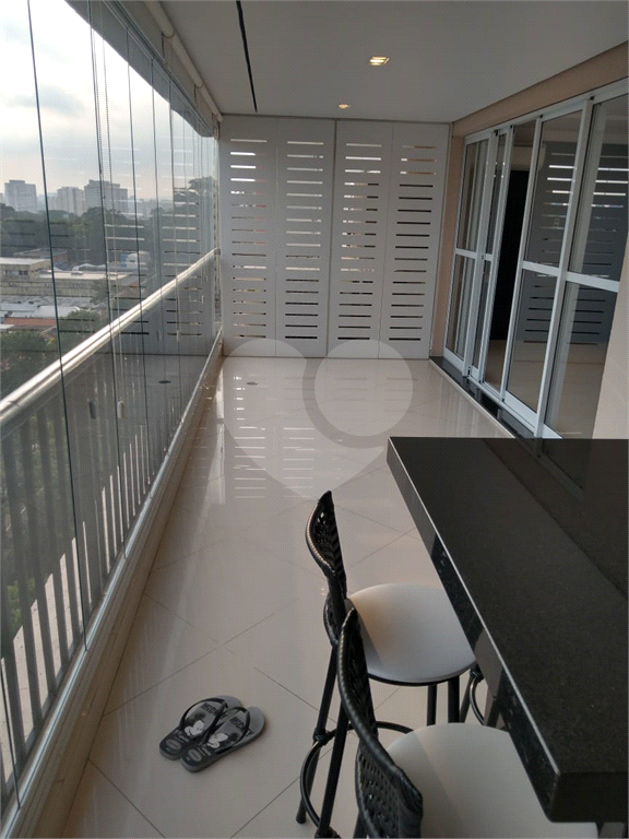 Apartamento 3 suítes, varanda gourmet, 3 vagas em Condomínio Clube na Mooca