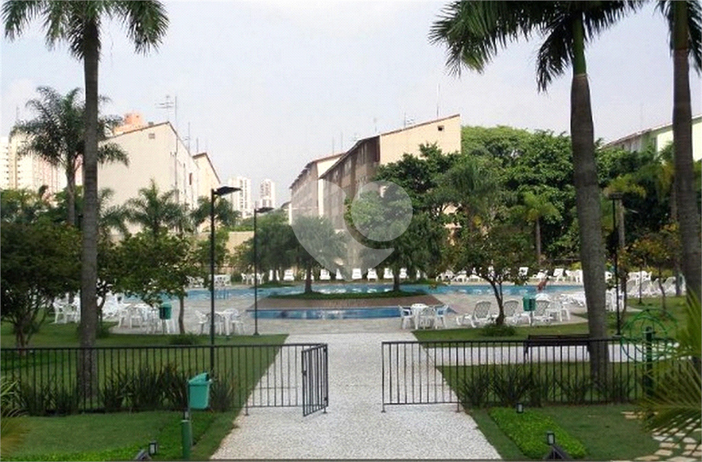 Apartamento 3 suítes, varanda gourmet, 3 vagas em Condomínio Clube na Mooca