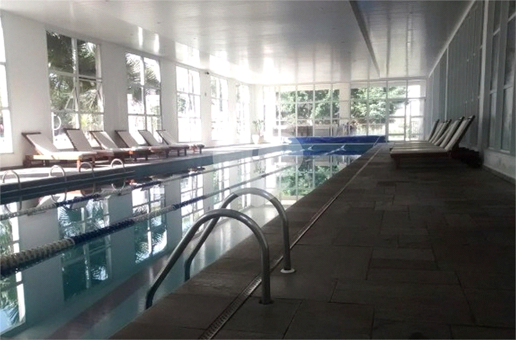 Apartamento 3 suítes, varanda gourmet, 3 vagas em Condomínio Clube na Mooca