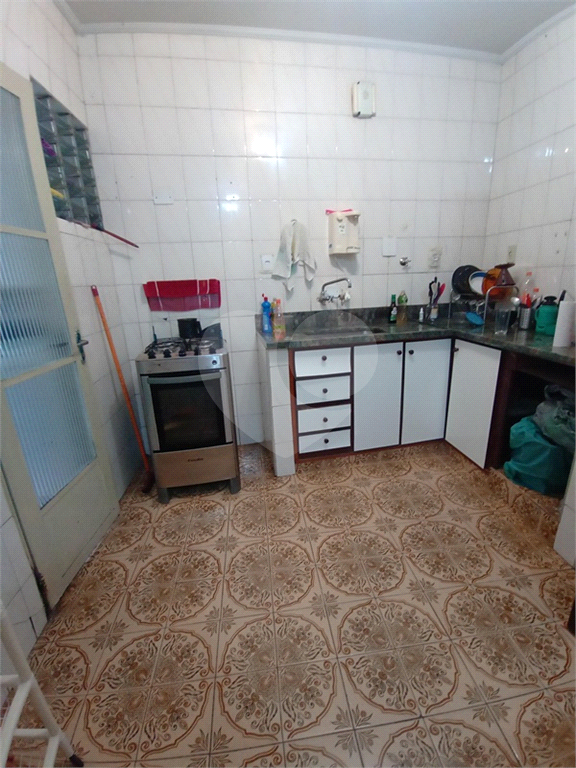 Apartamento à venda com 2 quartos, 85m² - Foto 17