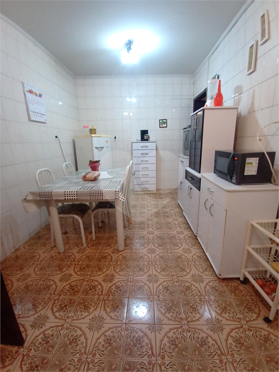 Apartamento à venda com 2 quartos, 85m² - Foto 18