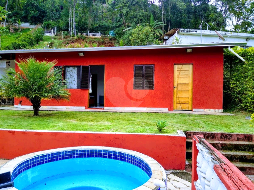 Fazenda à venda com 3 quartos, 150m² - Foto 2