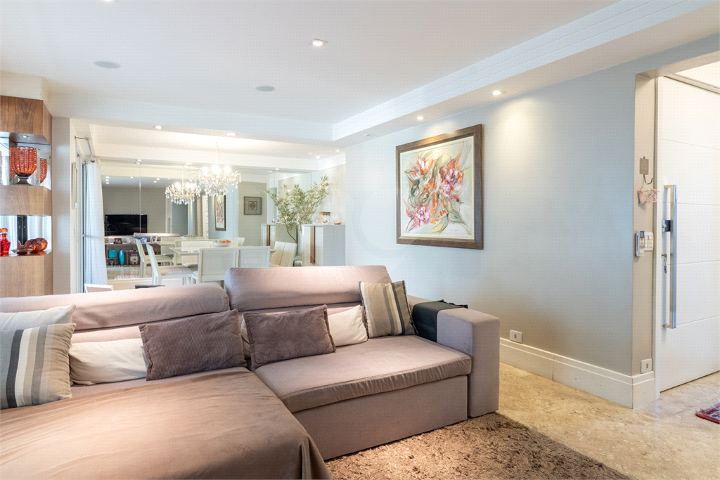 APARTAMENTO À VENDA COM 3 QUARTOS - 3 VAGAS NA VILA ROMANA.