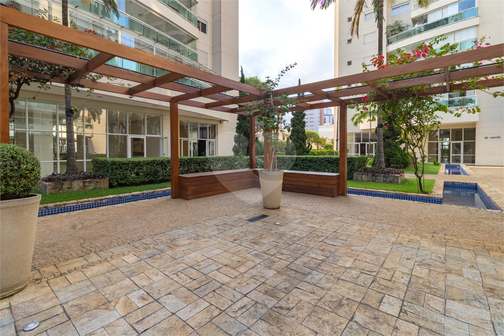 APARTAMENTO À VENDA COM 3 QUARTOS - 3 VAGAS NA VILA ROMANA.
