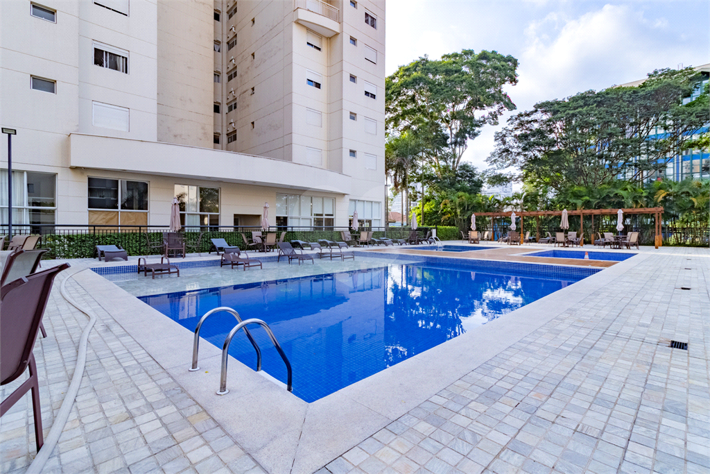APARTAMENTO À VENDA COM 3 QUARTOS - 3 VAGAS NA VILA ROMANA.