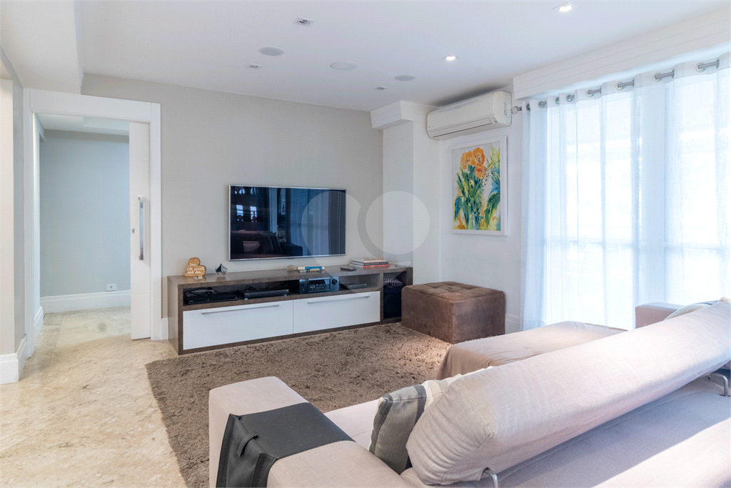 APARTAMENTO À VENDA COM 3 QUARTOS - 3 VAGAS NA VILA ROMANA.
