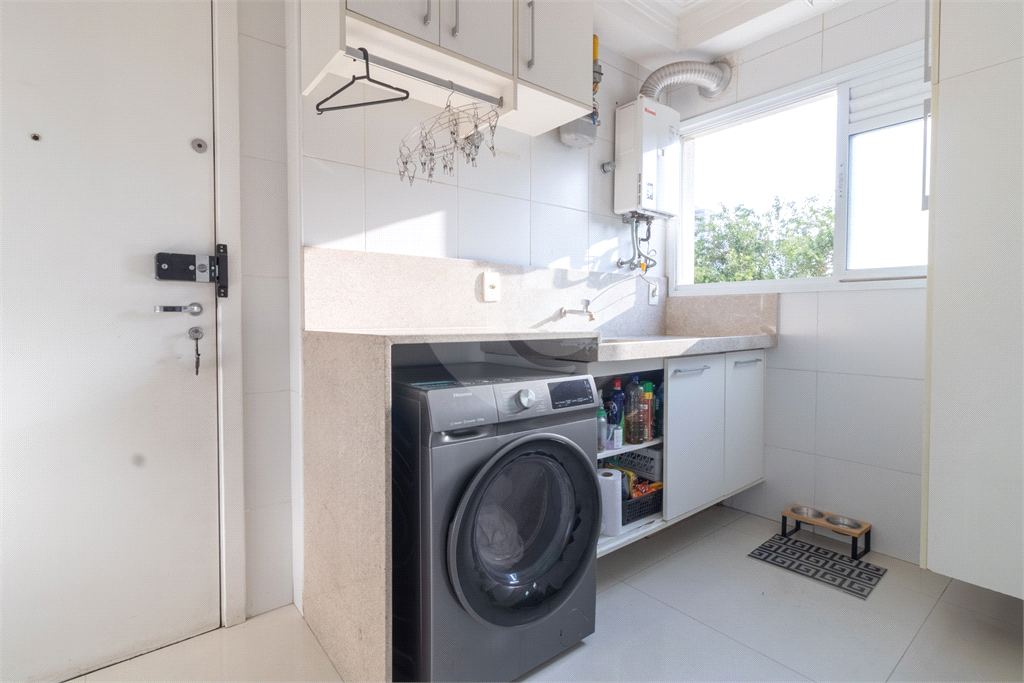APARTAMENTO À VENDA COM 3 QUARTOS - 3 VAGAS NA VILA ROMANA.