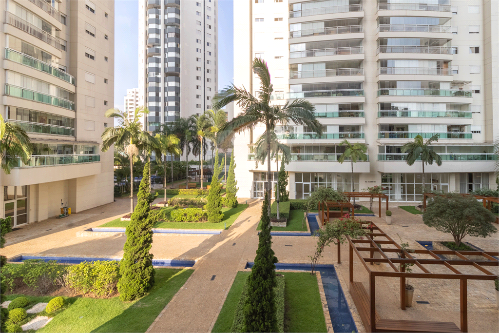APARTAMENTO À VENDA COM 3 QUARTOS - 3 VAGAS NA VILA ROMANA.